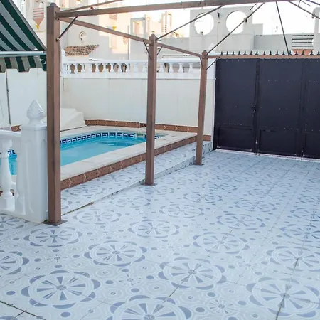 Hébergement de vacances Duplex Con Piscina Privada Torrevieja